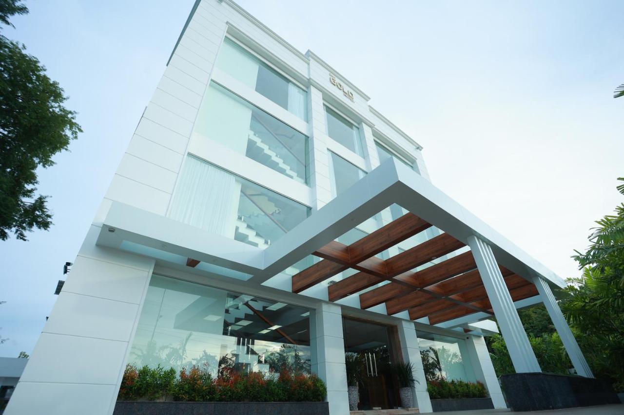 The Gold Hotel Palakkad Exterior photo
